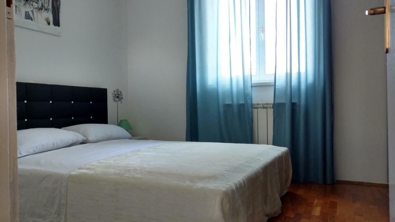 Apartman Eli Rovigno Esterno foto