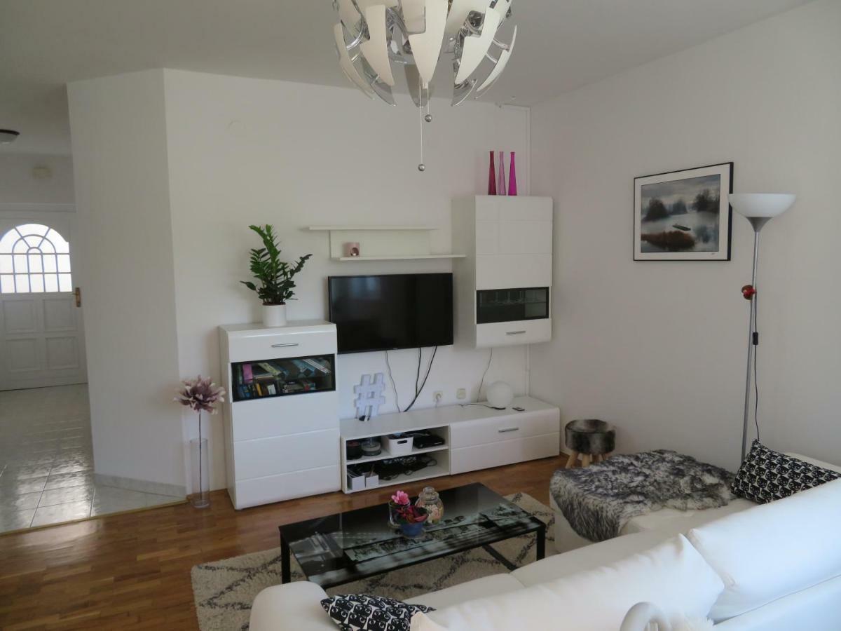 Apartman Eli Rovigno Esterno foto